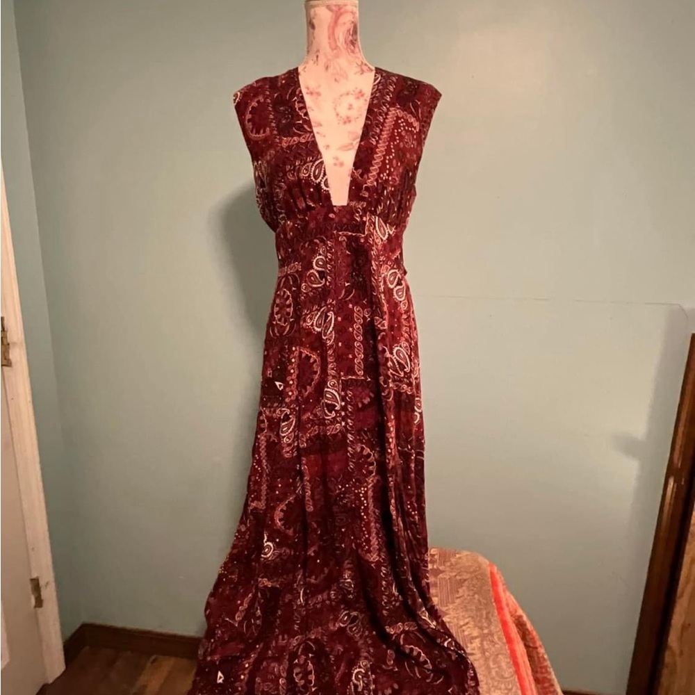 NWT Stillwater plunge dress S